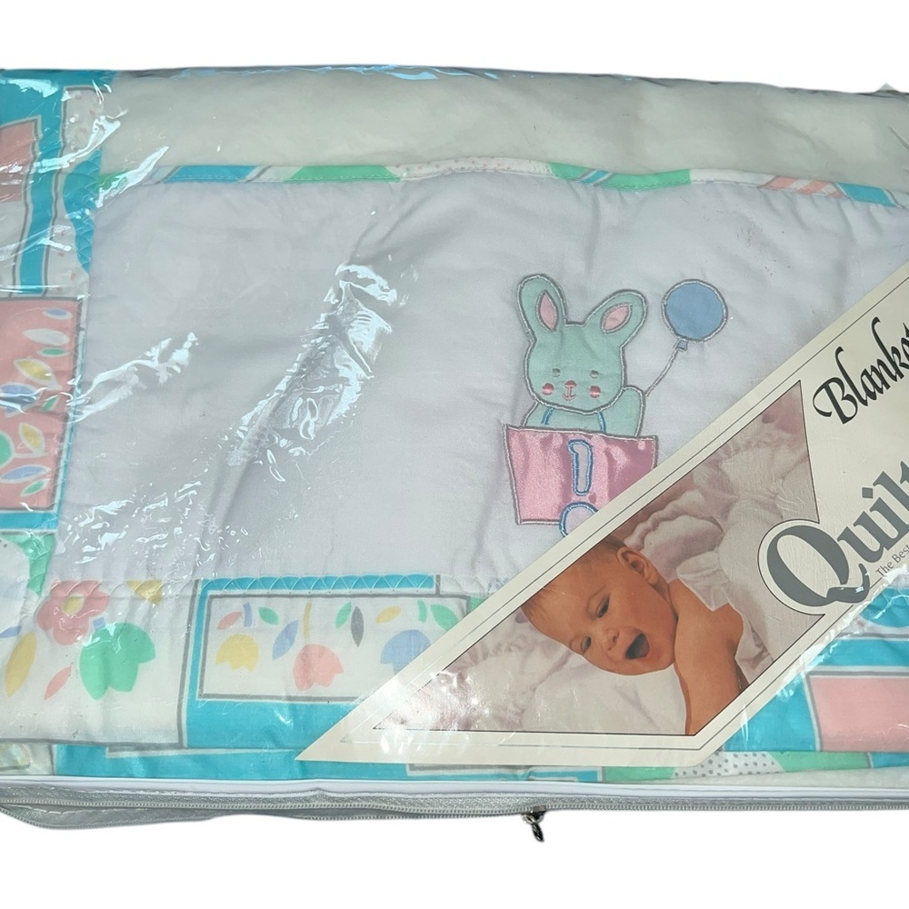 Vintage quiltex union made single stitch crib blanket white floral an balloons